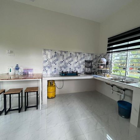 Inap Desa Homestay Batu Buruk Κουάλα Τερενγκάνου Εξωτερικό φωτογραφία